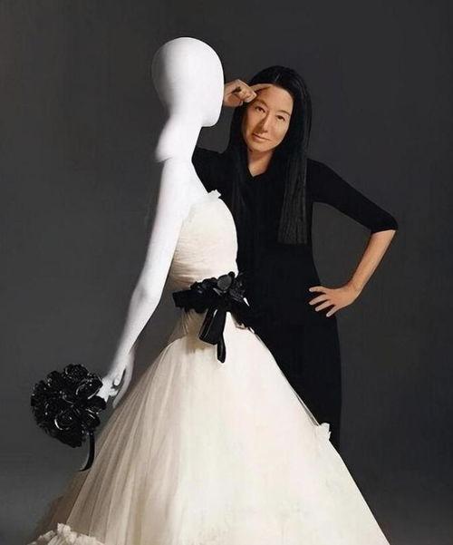 王薇薇明星 婚纱,梦幻嫁衣，演绎爱情华章