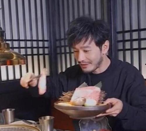 顶级过气明星,揭秘顶级过气明星的华丽逆袭之路