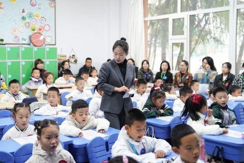 继红小学官网,传承红色基因，培育时代新人